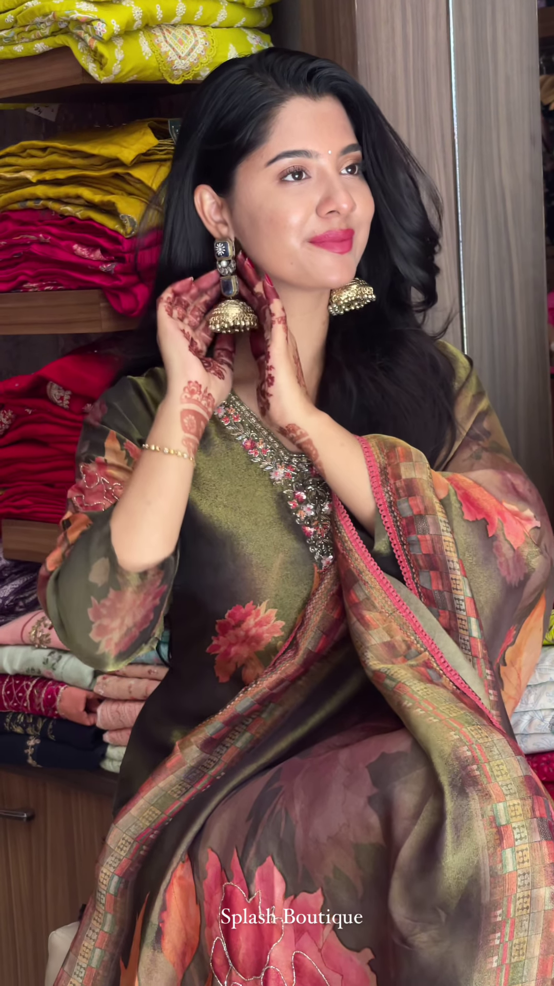 Woven Design Silk Blend Straight Kurta With Palazzos & Dupatta - Image 4