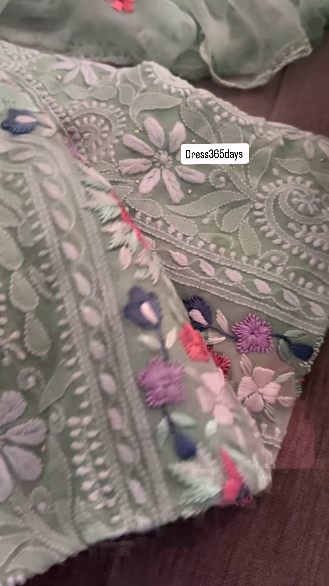 Elegant Evening Drape - Image 3