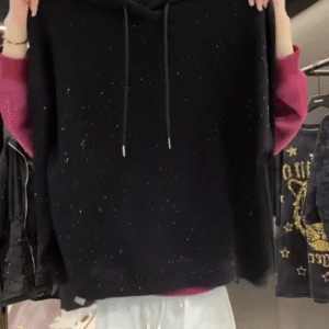 5️⃣ Ribbed Crop Top